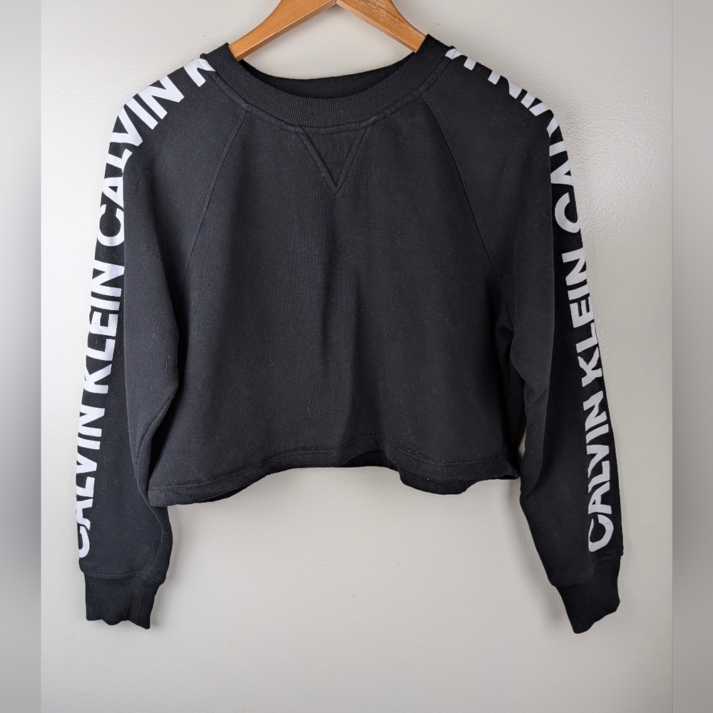 Calvin Klein Women's Black Cropped Performance Sweatshirt Streetwear Spell Out - Picture 1 of 12
